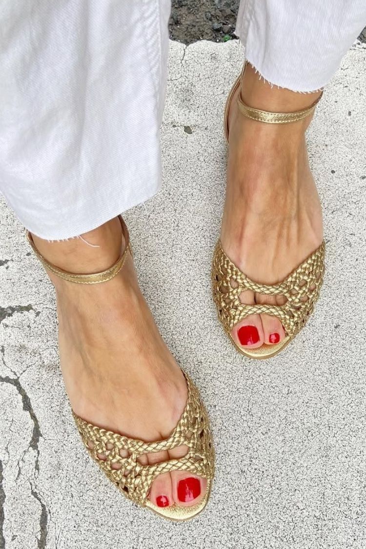 Isadora | Golden Woven Sandals