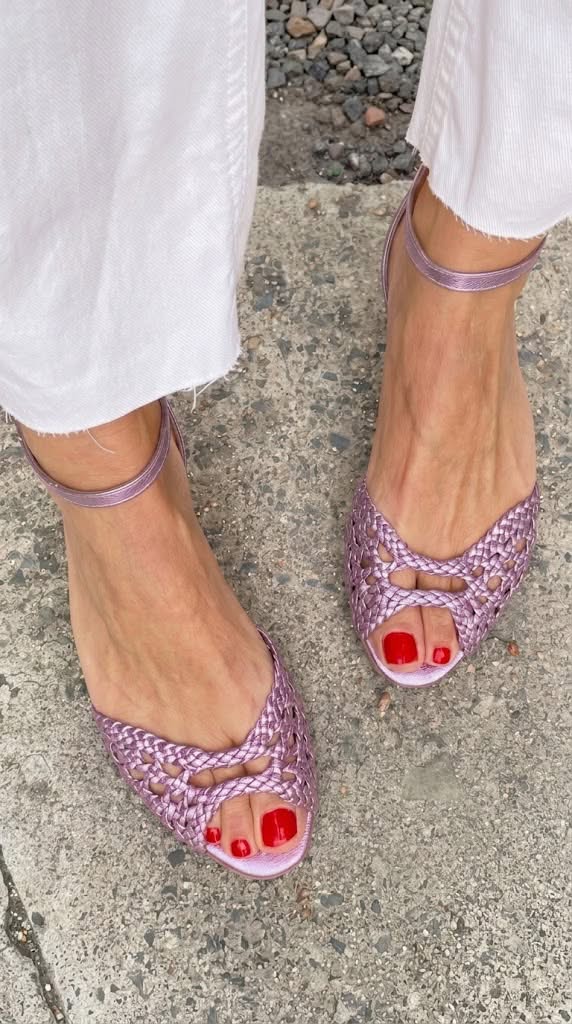 Isadora | Golden Woven Sandals